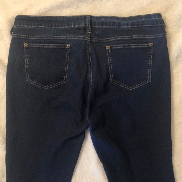 City Streets Straight Leg Jeans - Picture 6 of 6